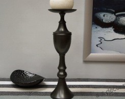 Czarny świecznik malowany proszkowo